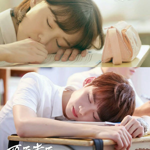 女人张开腿让男人通 
